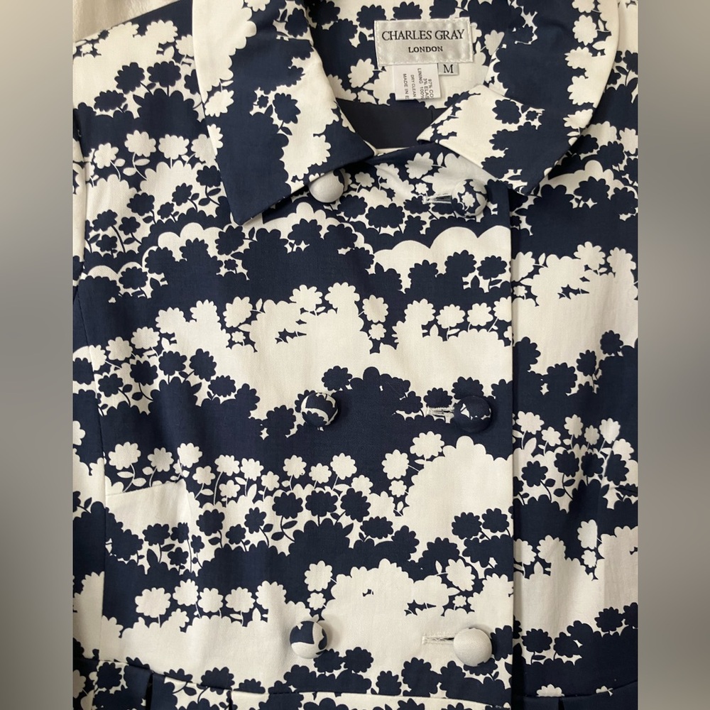Charles Gray London Vintage NWT Doll Coat White/Navy floral pattern - Picture 4 of 13